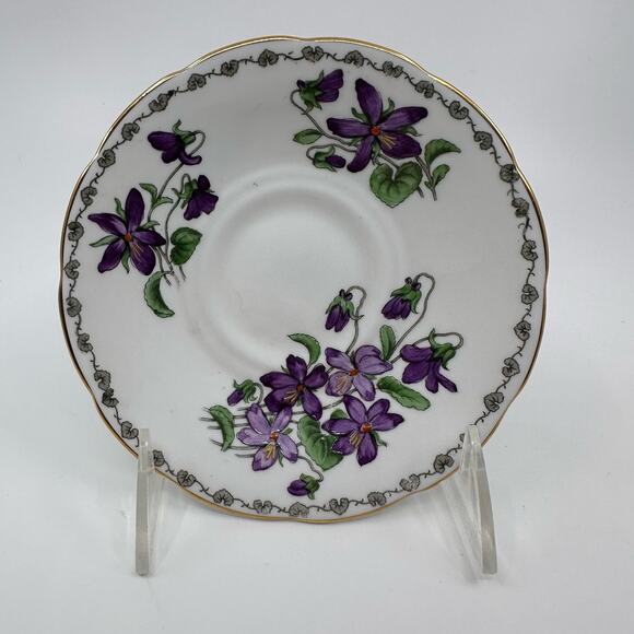 Royal Chelsea English Bone China Hand Painted Floral Teacup & Saucer 2 Piece Set - Picture 5 of 6